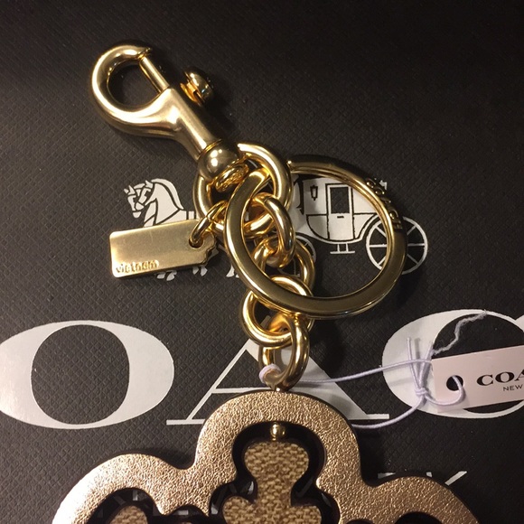 COACH - SPINNING SNOWFLAKE BAG CHARM (NWT) - Picture 7 of 12